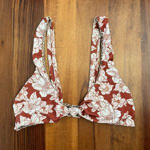 ACACIA !! Rust Magnolia Top